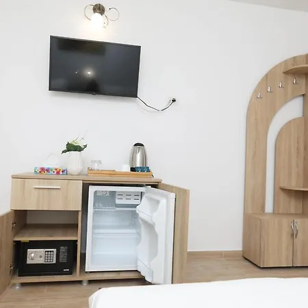 ゲストハウス Any ナボダリ