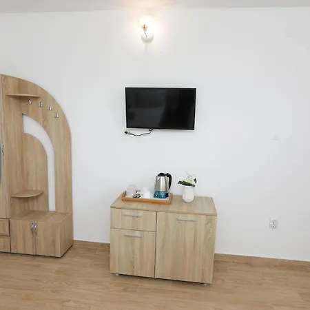 ゲストハウス Any ナボダリ