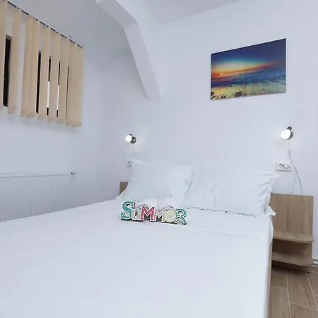 ゲストハウス Any